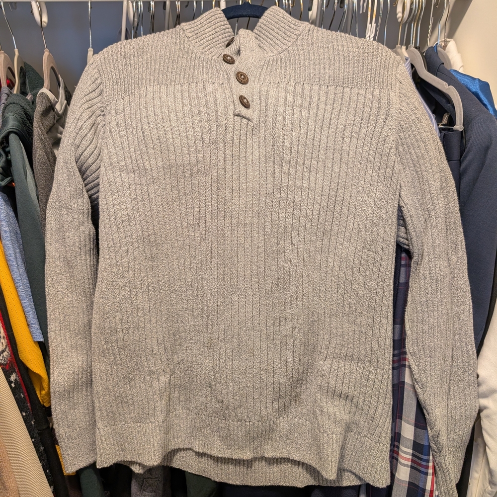 LL Bean Men's Gray Sweater with Button Collar